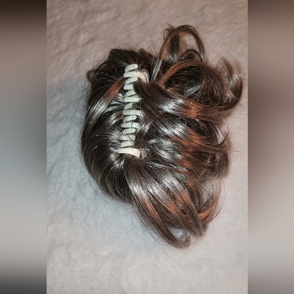 Paula Young Gray Ponytail Clip (Playful A3239)#51 - Picture 5 of 6